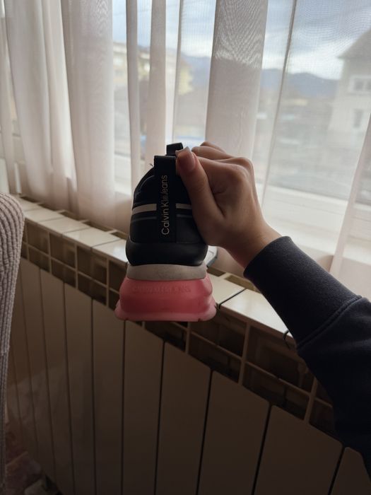 Дамски спортно елегантни обувки Calvin Klein