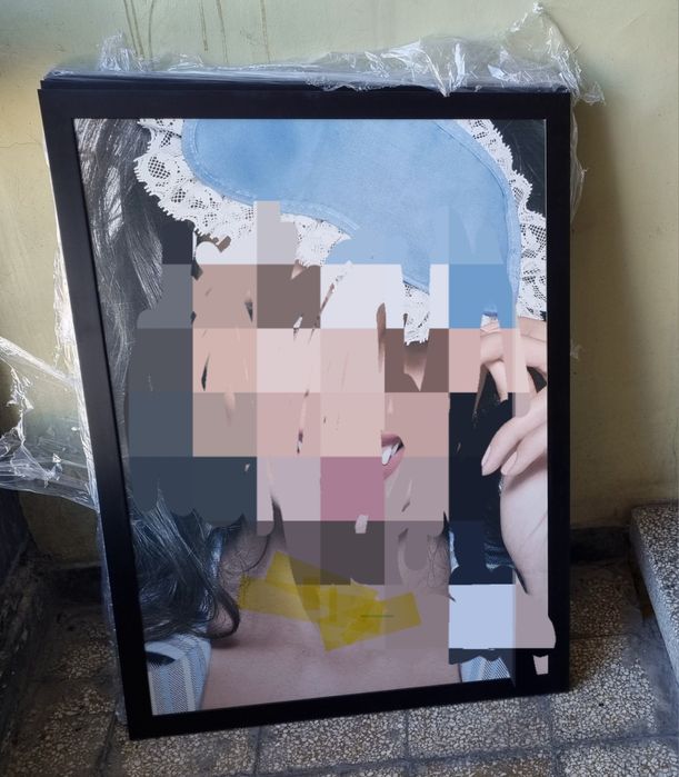 Продавам големи дървени и алуминиеви рамки за снимки,плакати и картини