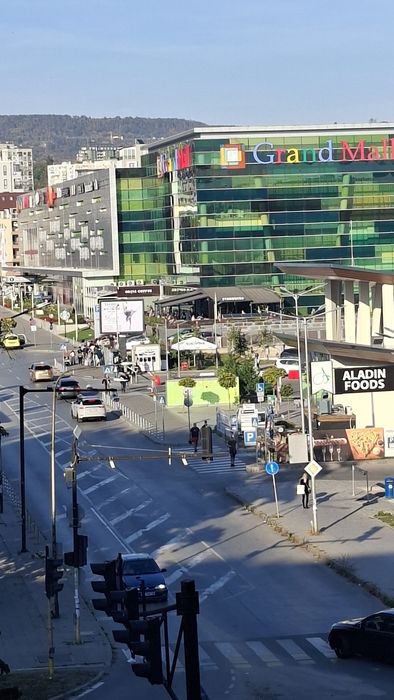 Под наем 3 стаен срещу Гран мол