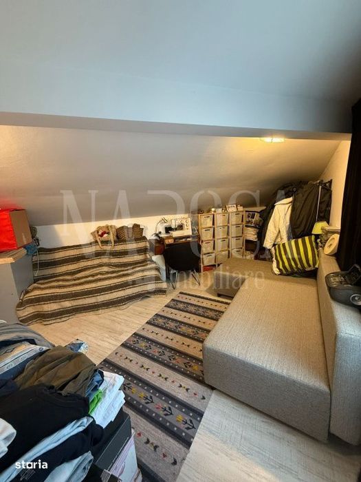 Apartament 4 camere de vanzare in Floresti