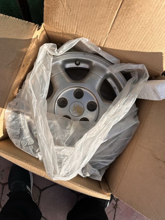 Продам литой диск Mitsubishi R15