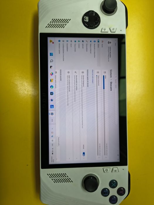 Consola Asus Rog model RC71L