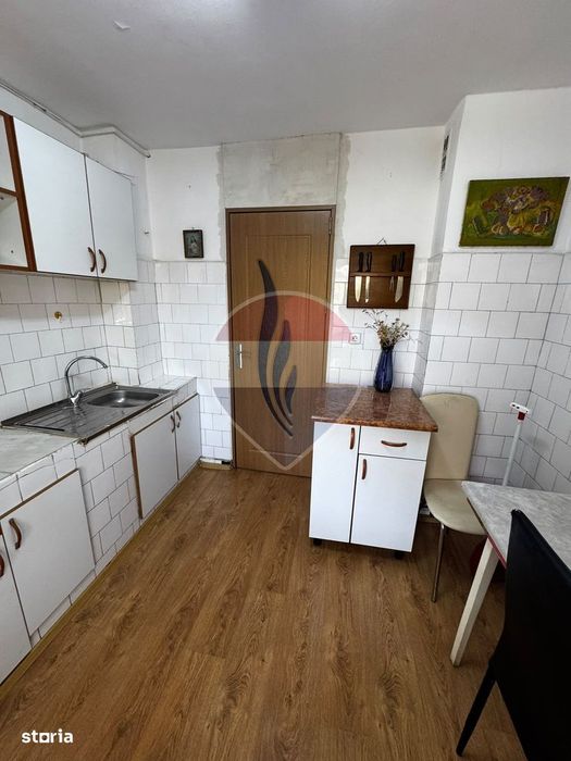 2 decomandate, etaj 2/4, Rovine, zero comision, gata de mutare