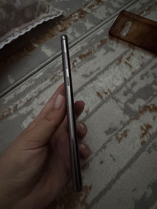 Самсунг с10+ 12 версия