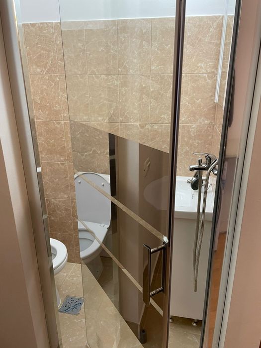 Închiriez camera camin