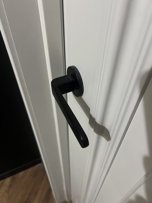 Межкомнатная дверь