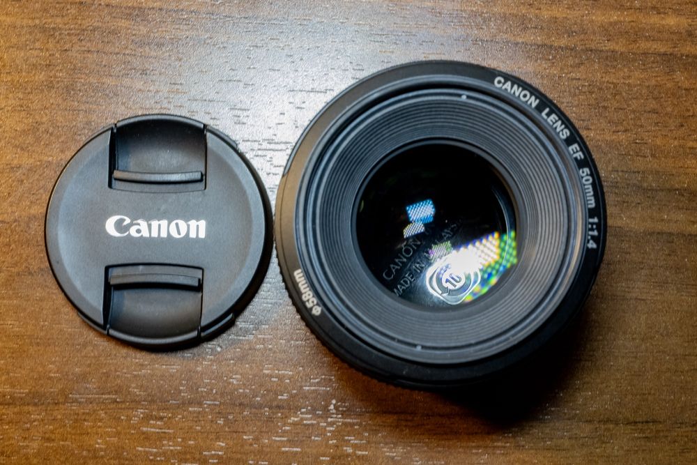 Продам объектив Canon EF 50 mm f1.4