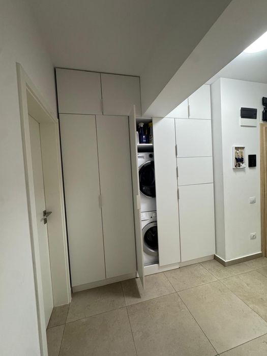 Apartament 3 camere de vanzare