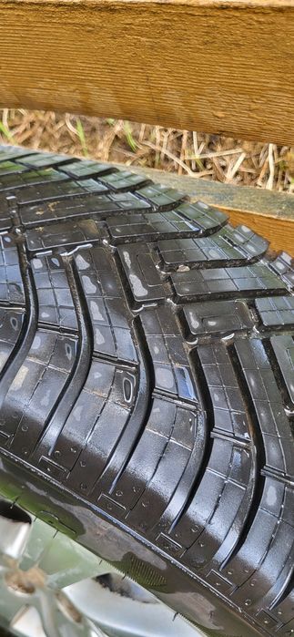 Jante subaru forester 17x7 cu anvelope 205/55/R17