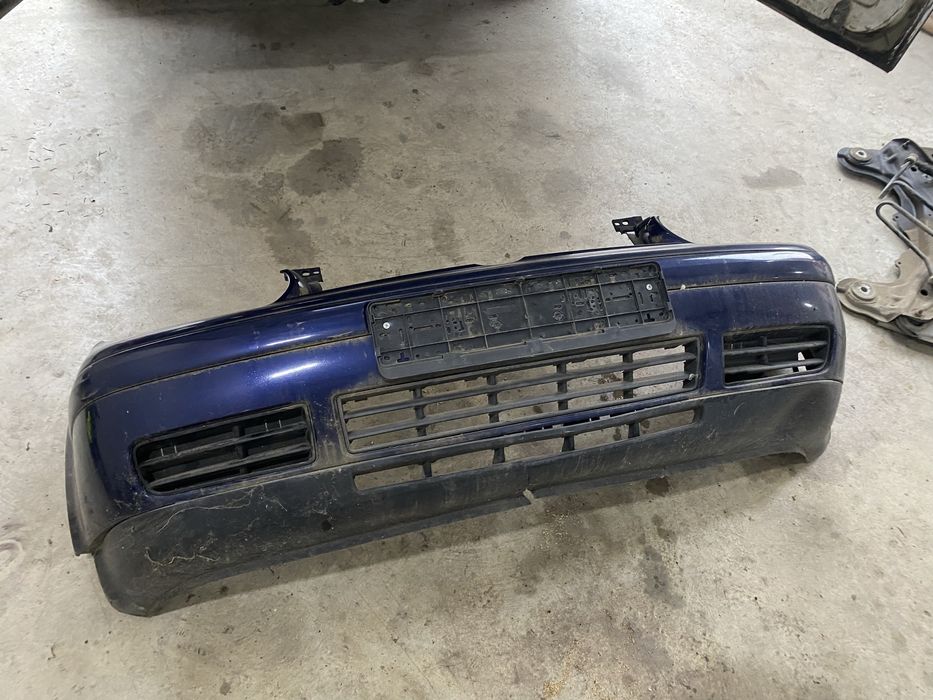 Предна броня VW Golf 4