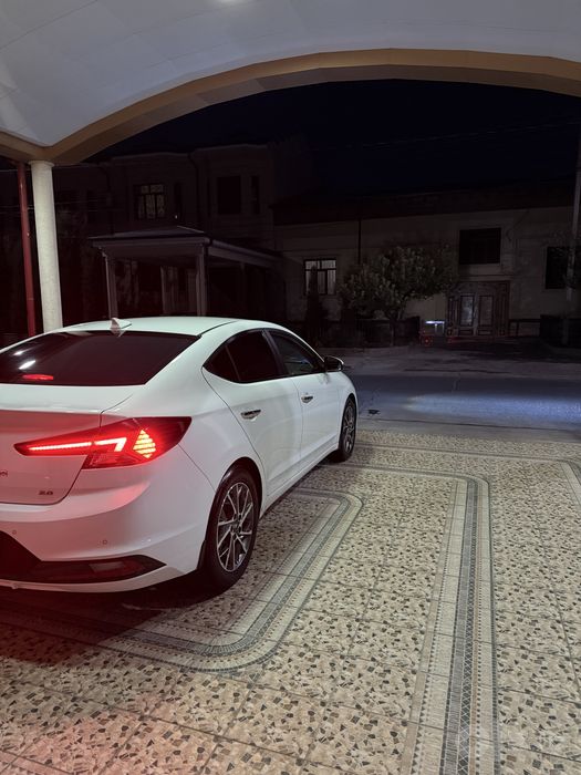 Hyundai Elantra 2020 2 litr full