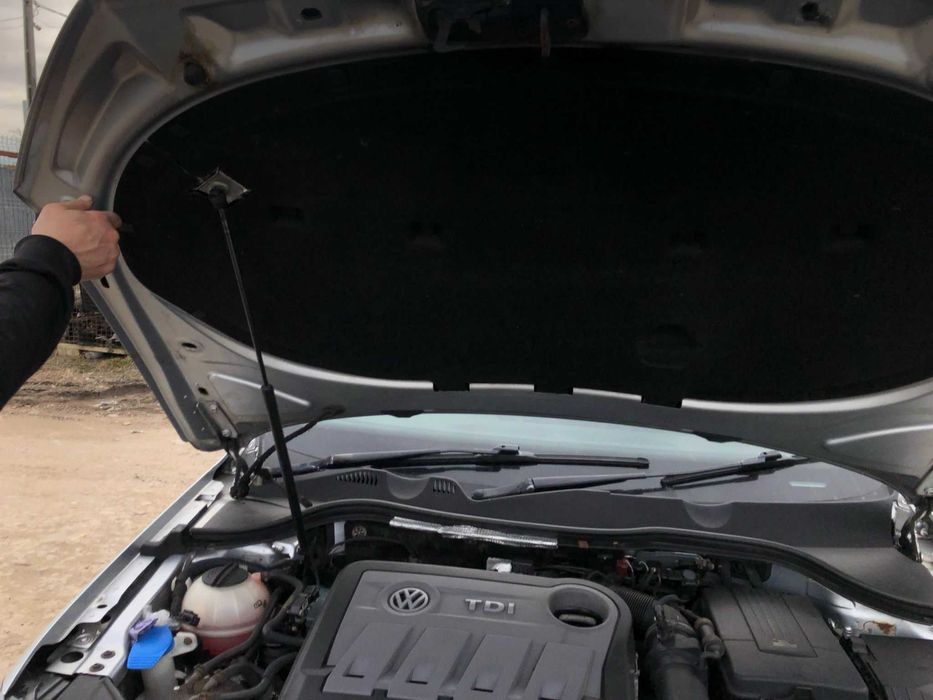 Piese auto din dezmembrari VW Passat B7, 2.0tdi CFFB gri LA7W