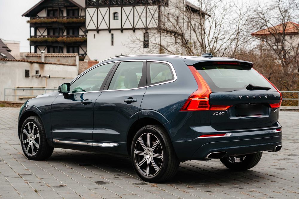Volvo XC60 INSCRIPTION   Pilot Assist Piele  Full LED  Impecabil