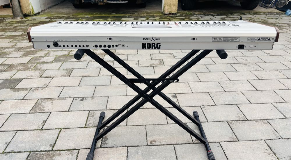 Korg PA2X PRO doar schimb!