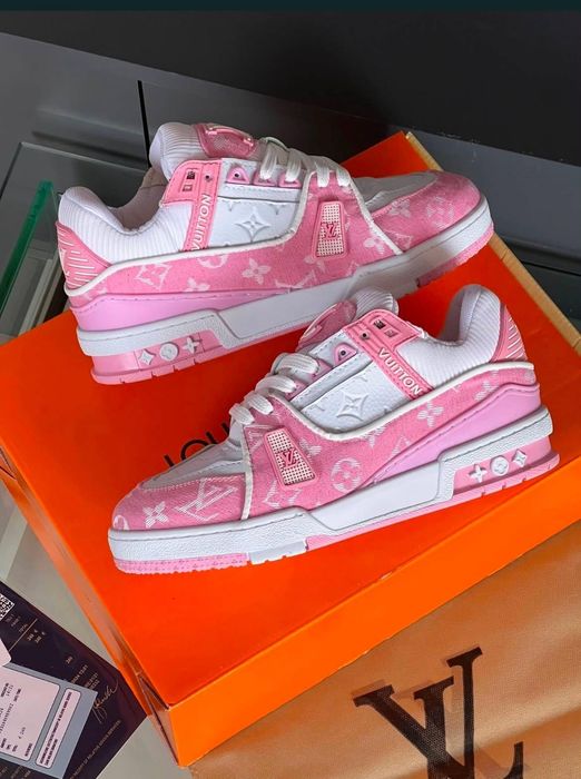 Louis Vuitton LV Trainer Pink