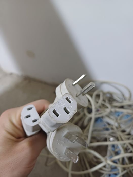 Резетки для компа оригналние кабели