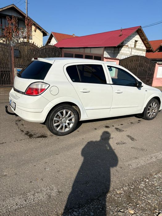 Vând sau schimb Opel Astra h
