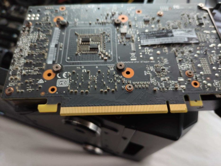 EVGA GeForce GTX 1060 Gaming 3GB GDDR5 192-bit, perfecta