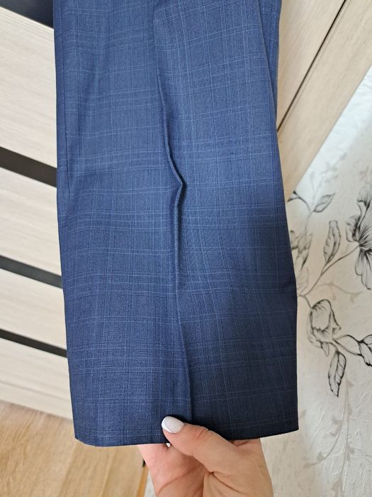 Продам брючный костюм!