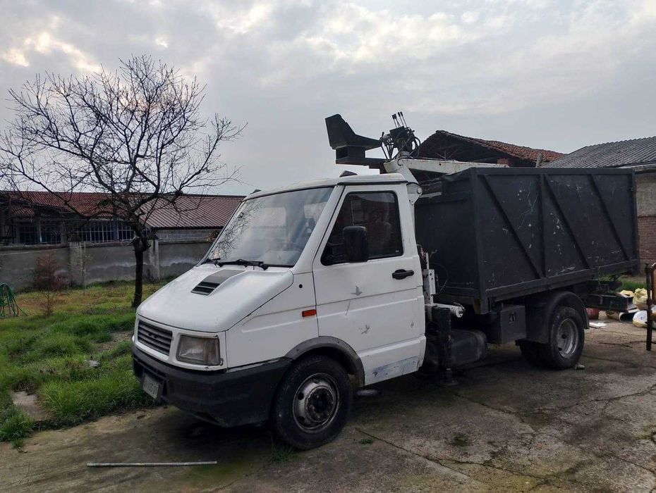 Iveco daily basculabil cu macara