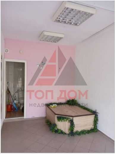 Дава се под наем Офис в Варна, Лятно кино Тракия - 17 кв.м за 193.8 € - Снимка #1