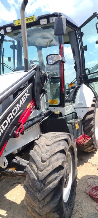 Buldoexcavator Hidromek