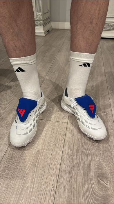 Adidas Predator сороконожки