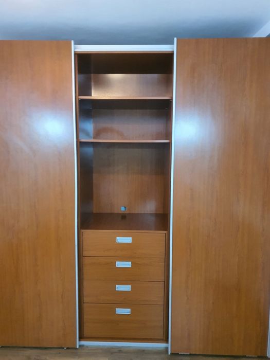 Ocazie! 500 lei - Dressing demontat H240 L 230 A 60 cm sifonier