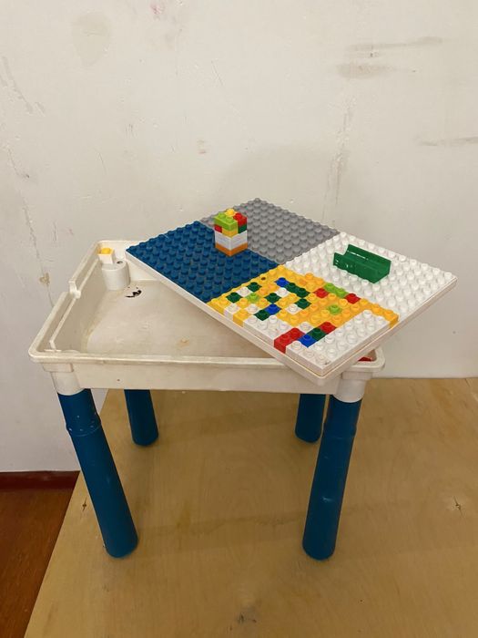 Детский стол LEGO со стулом и подвижной столешницей