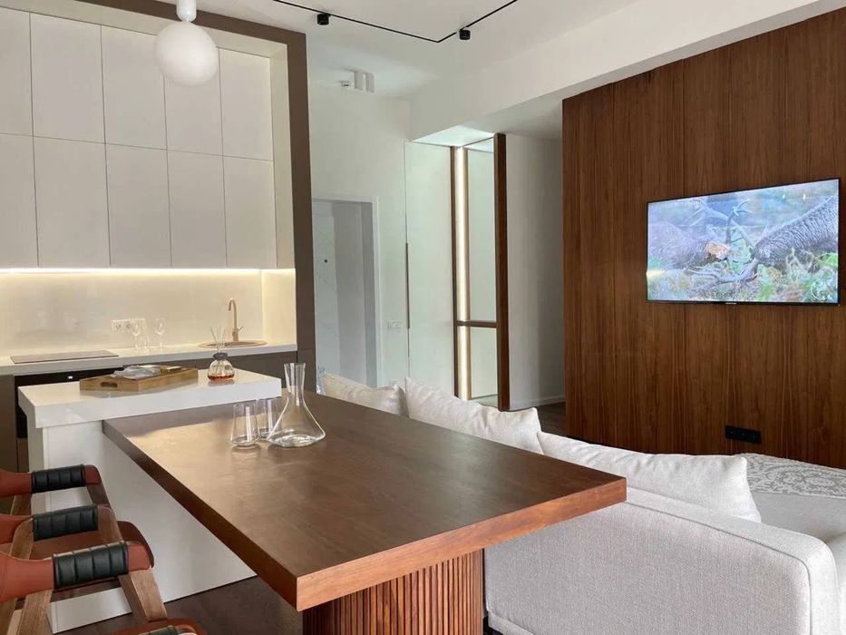 ЖУ Parisien сдается 2х комнатная квартира с Авторским ремонтом!