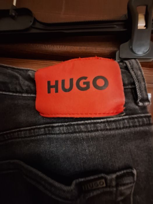 Blugi HUGO ,marimea 48 !!