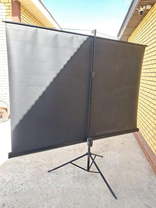 Полотно для проектора 220*275