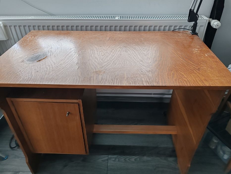 Vand Mobila  set comlpet ( birou cadou)