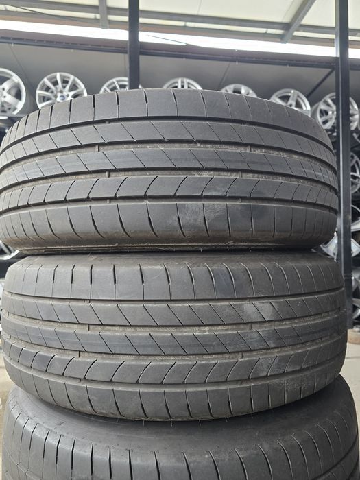 4 Броя Гуми 2х235/60/19 2x255/55/19 Goodyear 6,3mm 25dot