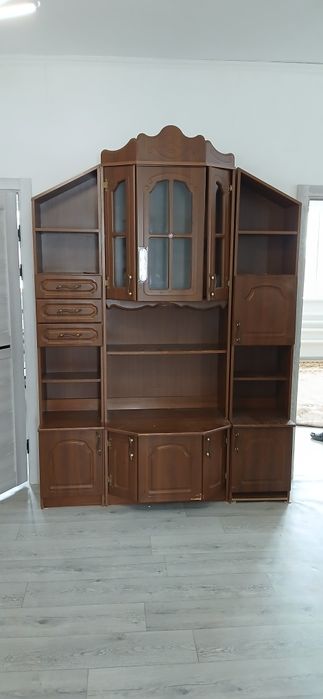 Продам горку сервант