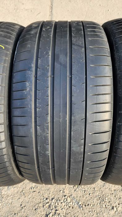 SET 4 Anvelope Vara 275/40 R21 + 315/35 R21 PIRELLI P Zero - Runflat