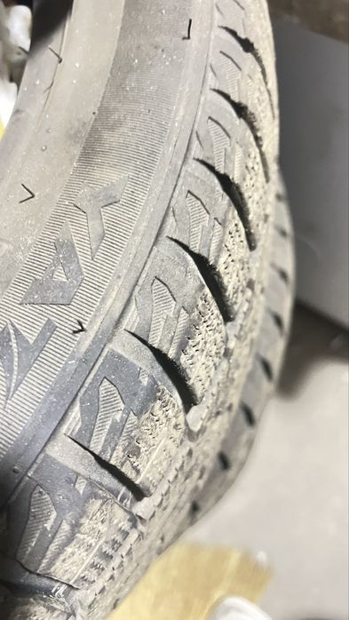 зимние шины 225/50R18