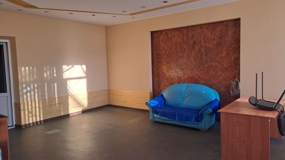 Аренда офиса  на первом этаже.