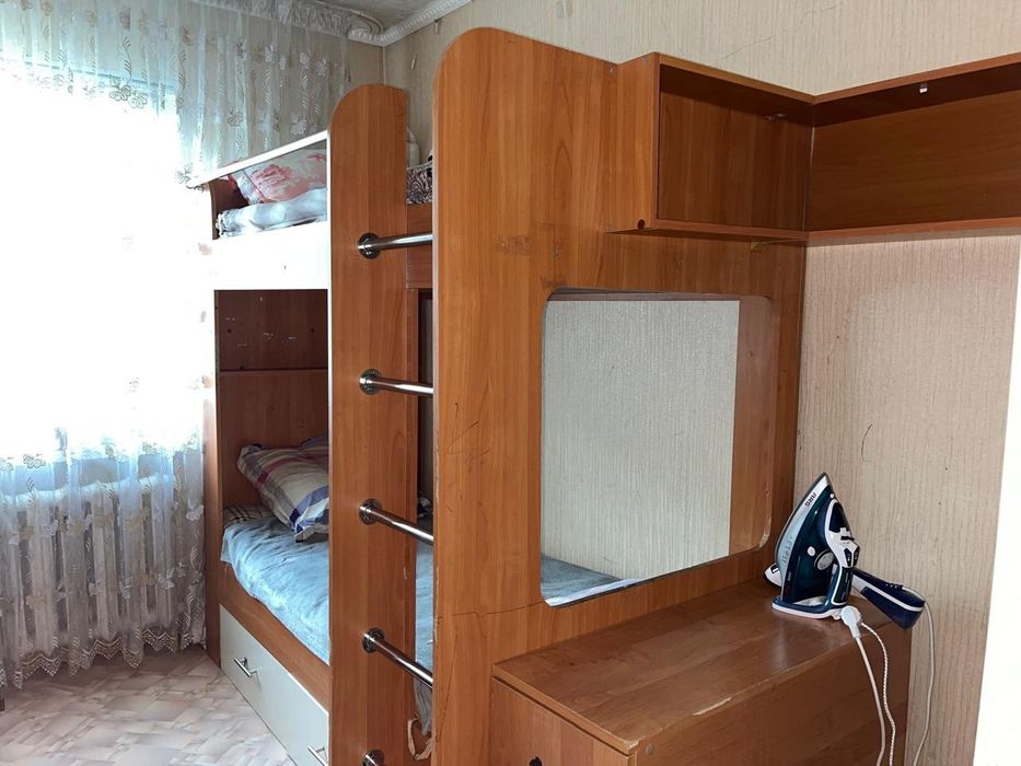 Двухярусная кровать