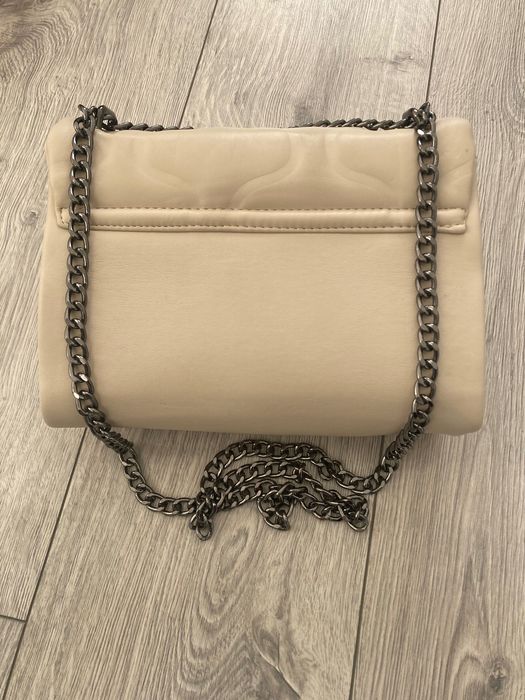 Дамска чанта бежева Reserved