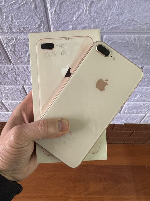 Iphone 8 Plus  64g  akb  78 %