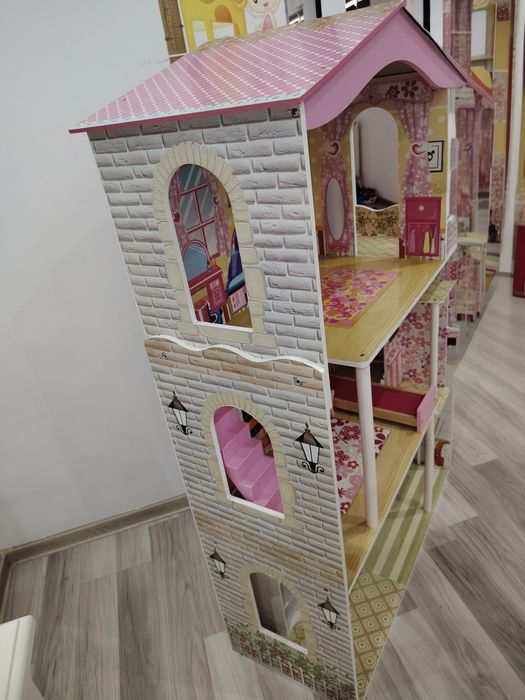 Casa mare  lemn păpuși +mobilier