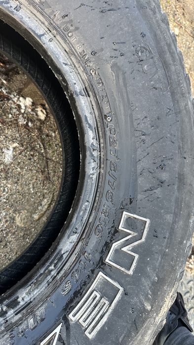 Nexen 275/70/16 шины комплект