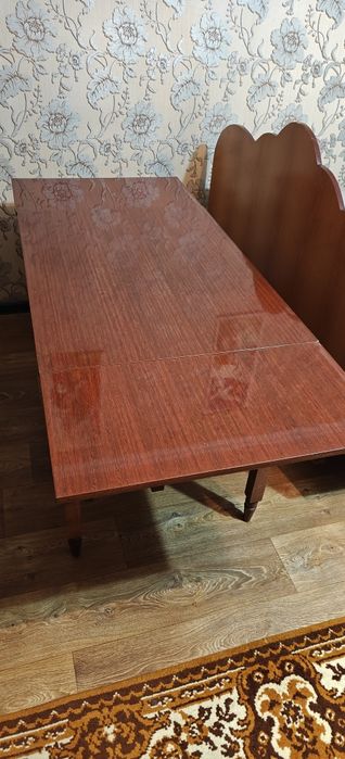 Продам стол в хорошем состоянии