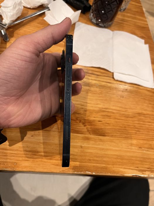 Продам айфон 13 память 128ГБ