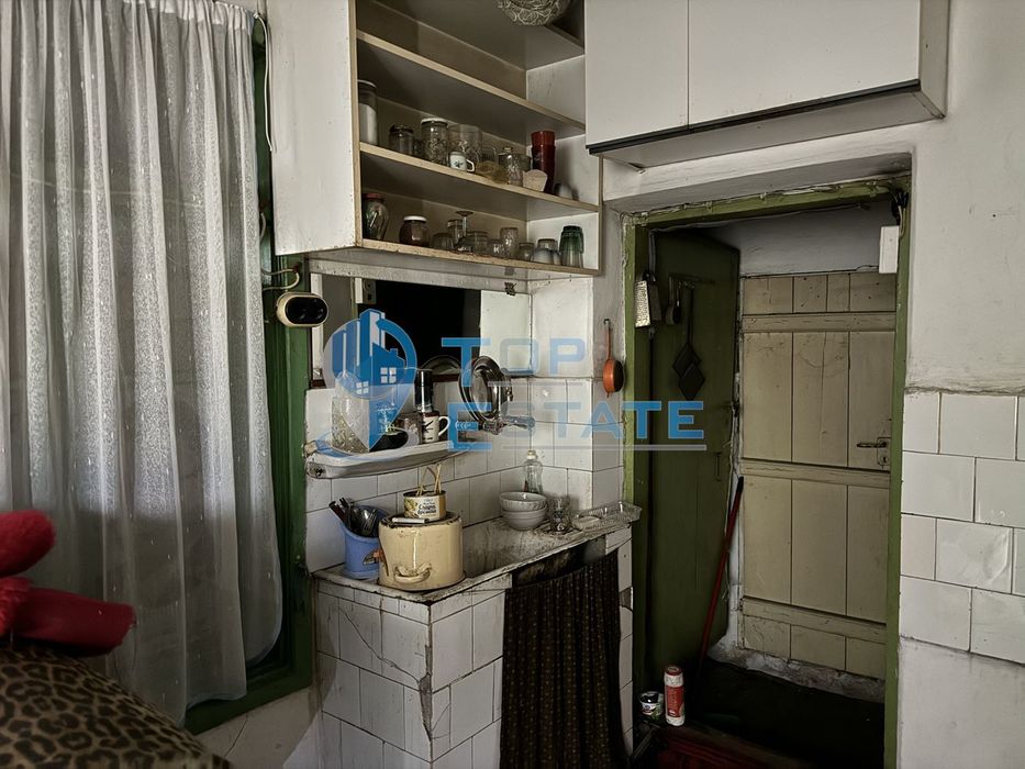 Продава се Къща в Златарица - 300 кв.м за 234 €/кв.м - Снимка #8