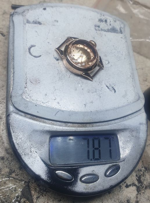 Союз Завод женские механические  Часы Чайка 583пробы 7.87грам
По вопро