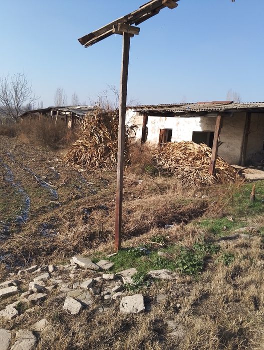 Ховли 16 сотх. 6 та хона.