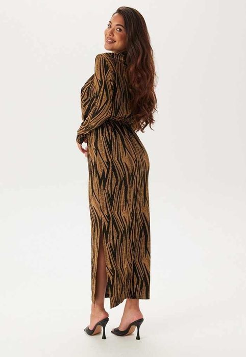 Нова рокля блестяща рокля