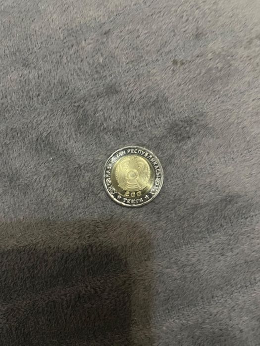 Продам колекционные монеты